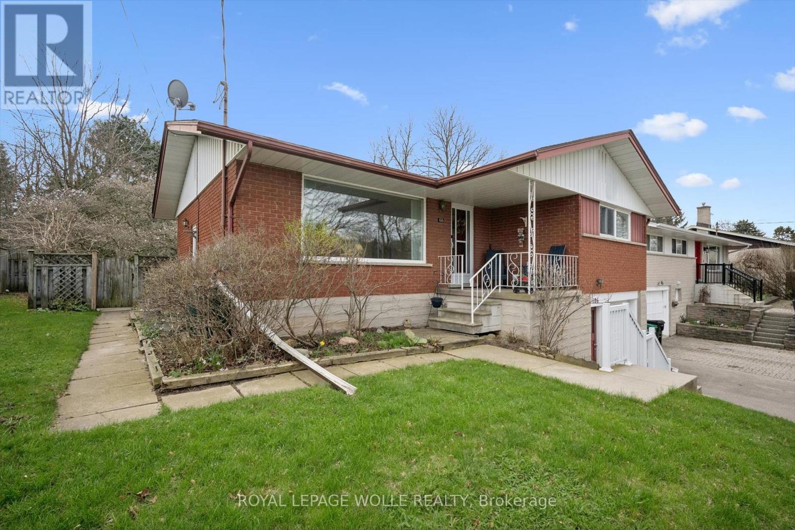 












106 RUSKVIEW ROAD

,
Kitchener,




Ontario
N2M4S3

