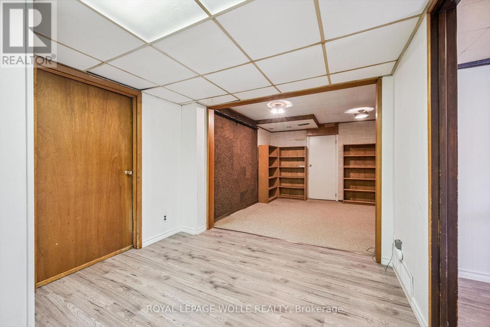 












106 RUSKVIEW ROAD

,
Kitchener,




Ontario
N2M4S3

