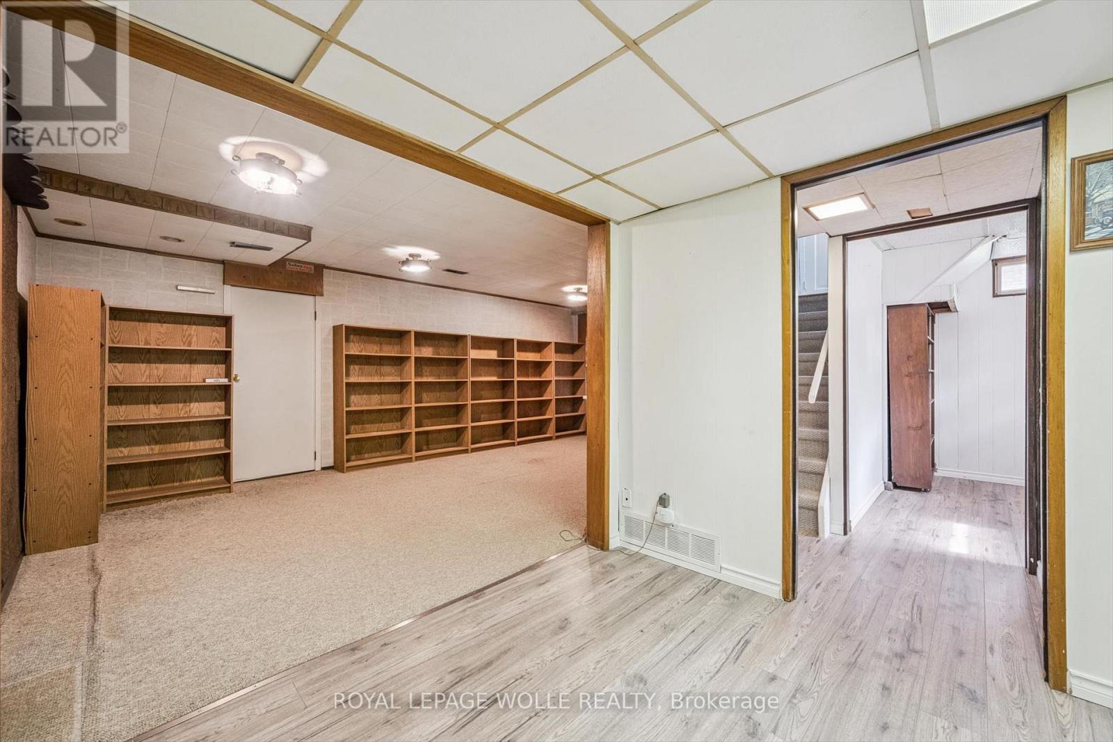












106 RUSKVIEW ROAD

,
Kitchener,




Ontario
N2M4S3

