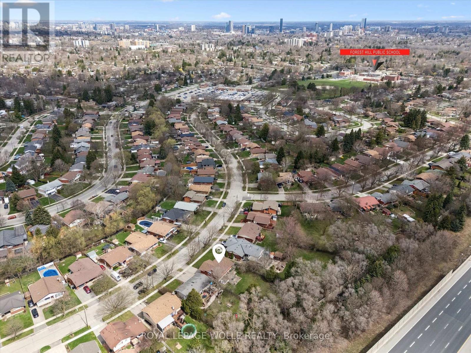 












106 RUSKVIEW ROAD

,
Kitchener,




Ontario
N2M4S3

