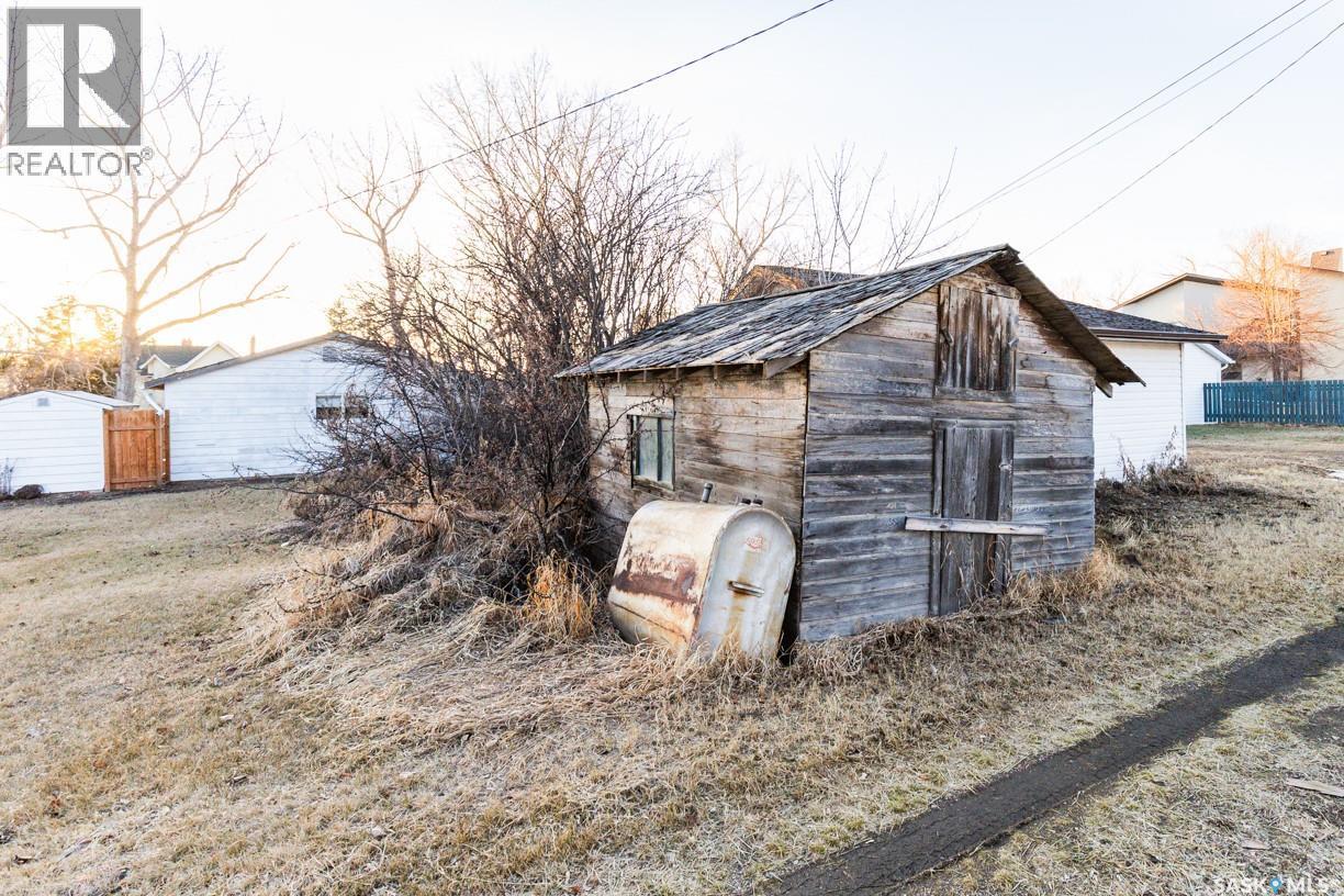 












203 Saskatchewan AVENUE

,
Luseland,







Saskatchewan
S0L2A0

