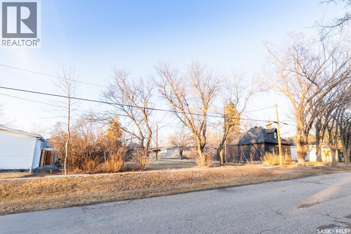 












203 Saskatchewan AVENUE

,
Luseland,







Saskatchewan
S0L2A0

