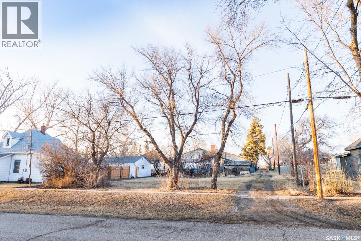 












203 Saskatchewan AVENUE

,
Luseland,







Saskatchewan
S0L2A0

