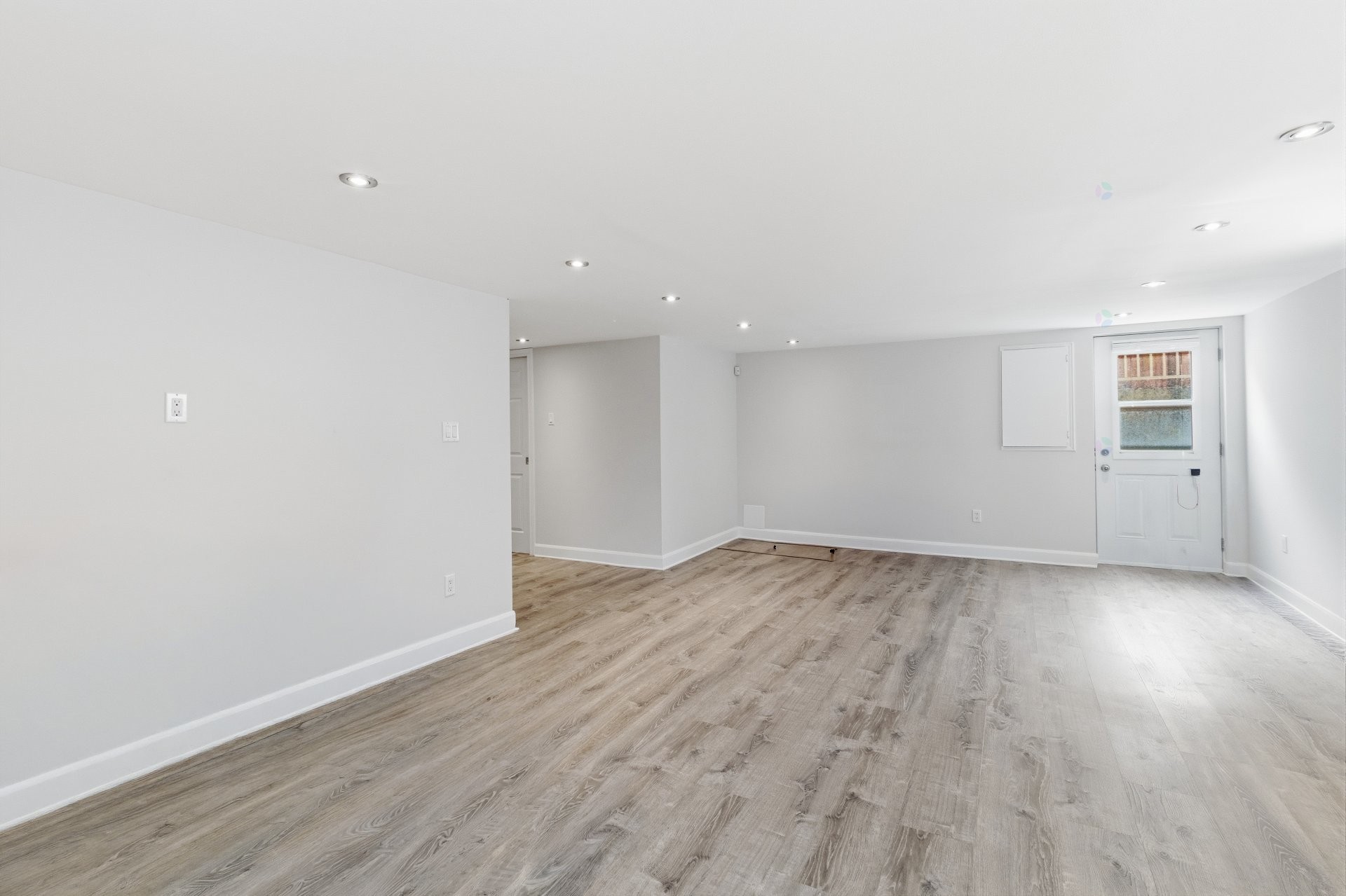 









3874


Rue Bergevin

,
Laval (Saint-Vincent-de-Paul),




QC
H7E2H5

