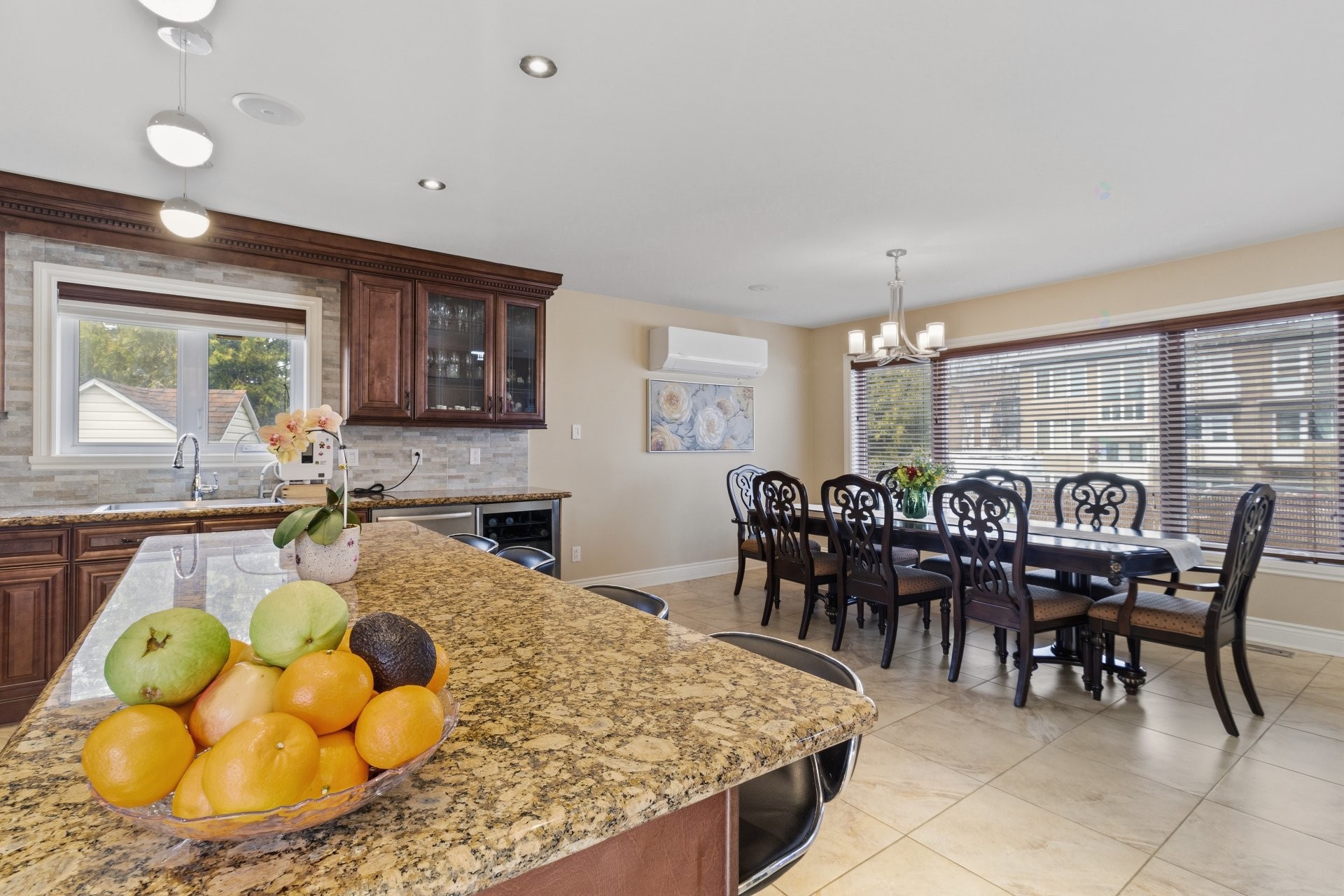 









3874


Rue Bergevin

,
Laval (Saint-Vincent-de-Paul),




QC
H7E2H5

