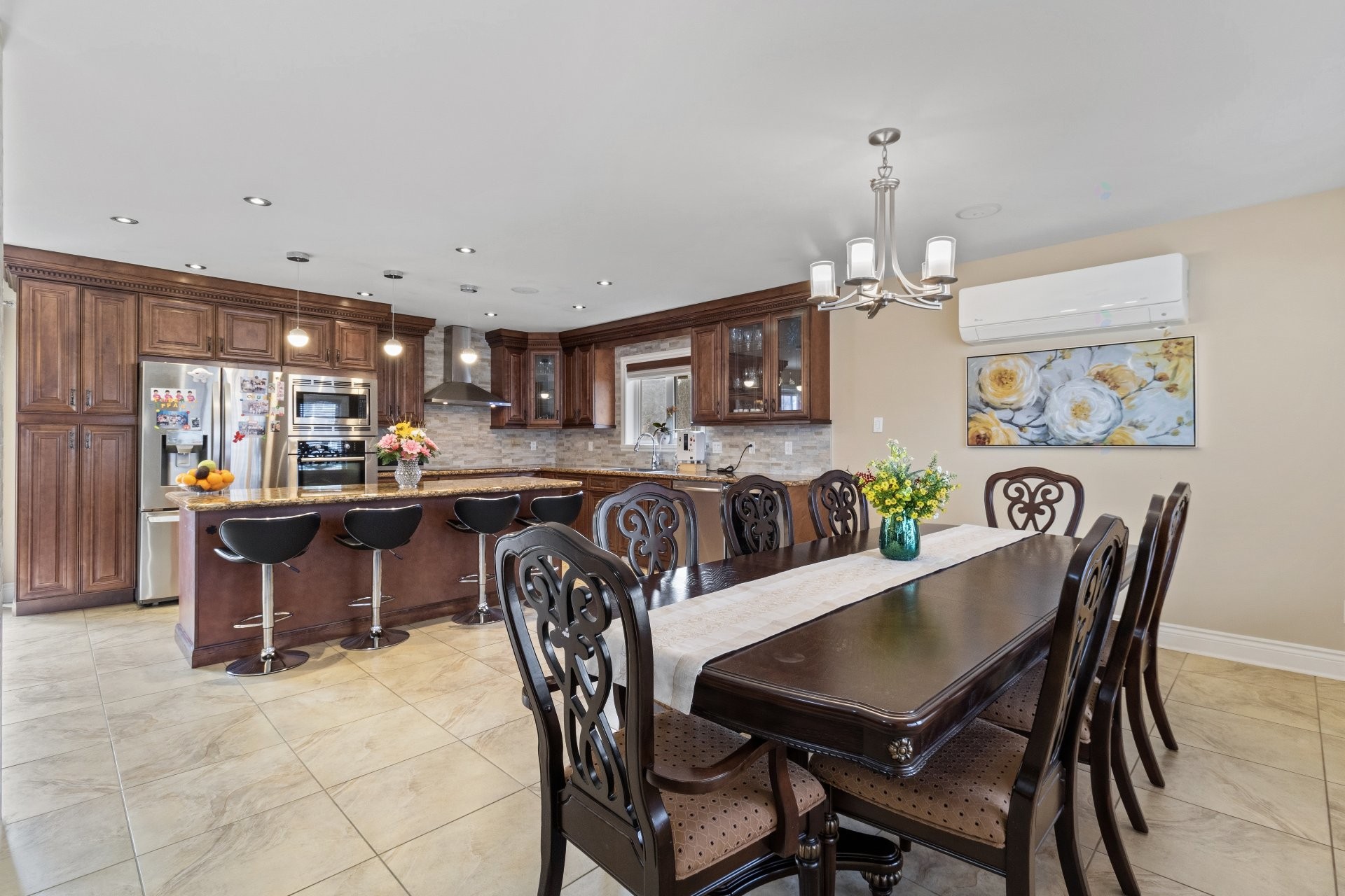 









3874


Rue Bergevin

,
Laval (Saint-Vincent-de-Paul),




QC
H7E2H5

