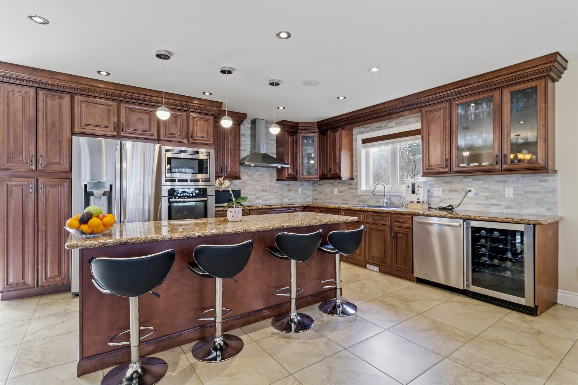 









3874


Rue Bergevin

,
Laval (Saint-Vincent-de-Paul),




QC
H7E2H5

