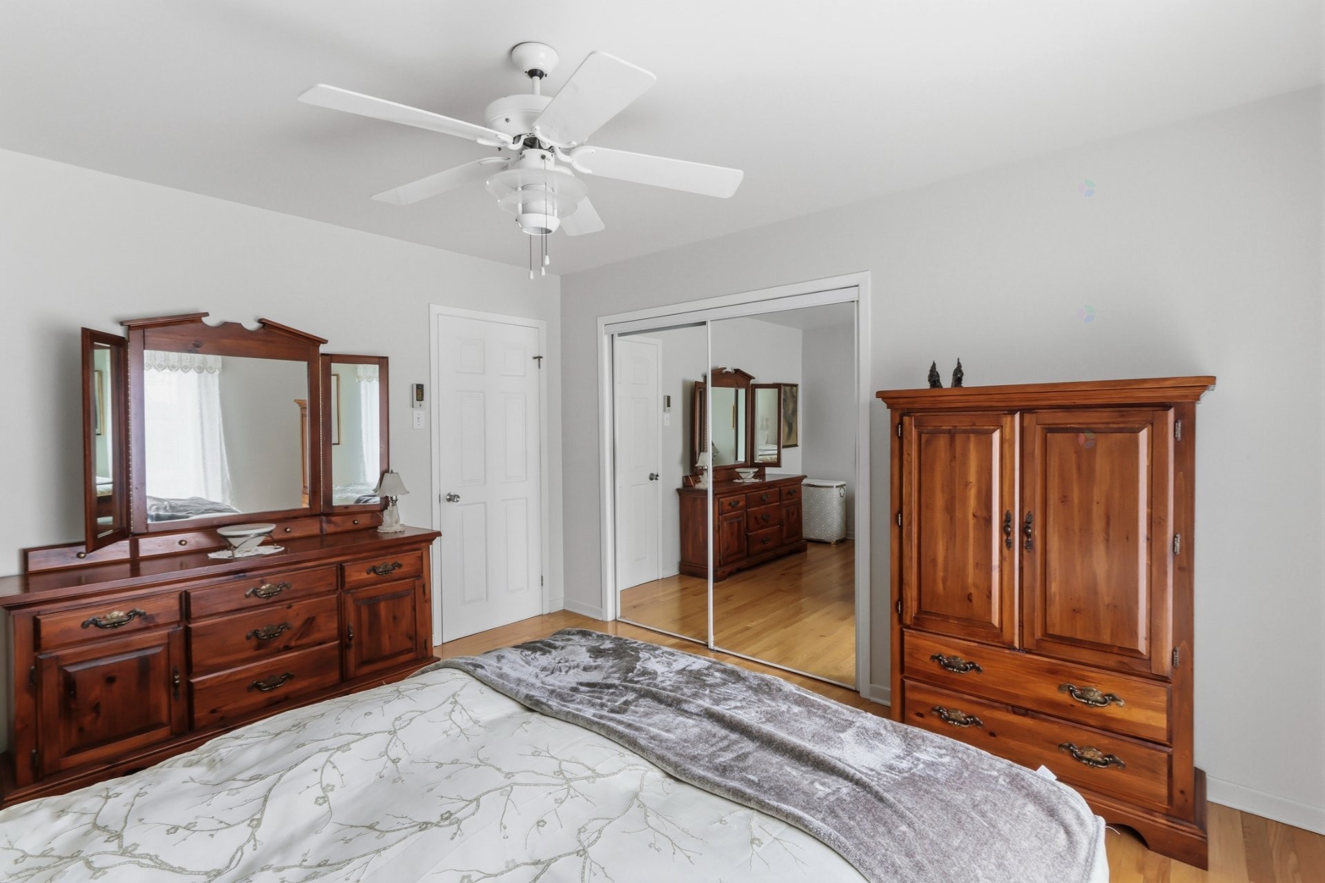 









825


Ch. Rhéaume

,
Saint-Michel,




QC
J0L2J0

