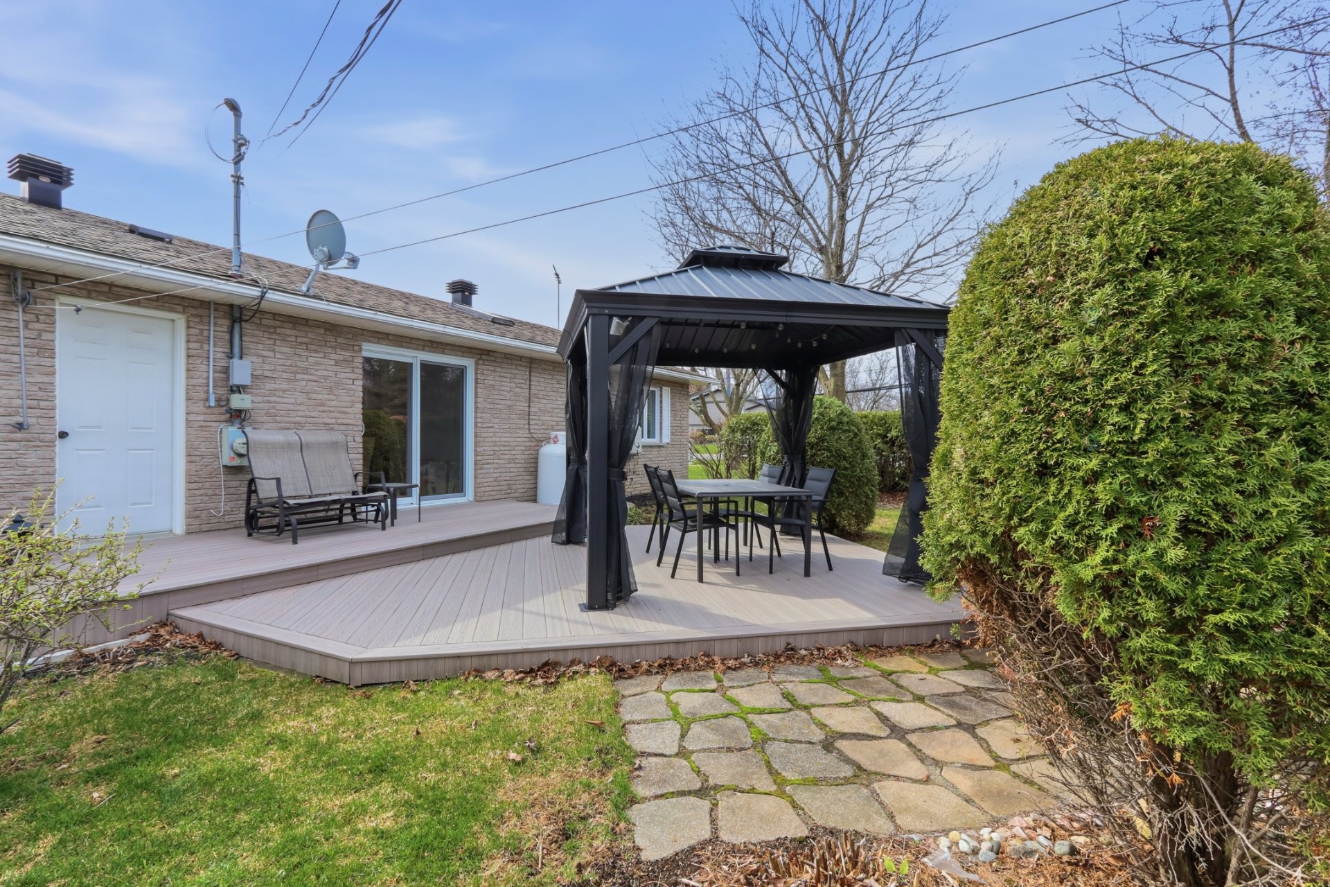 









825


Ch. Rhéaume

,
Saint-Michel,




QC
J0L2J0

