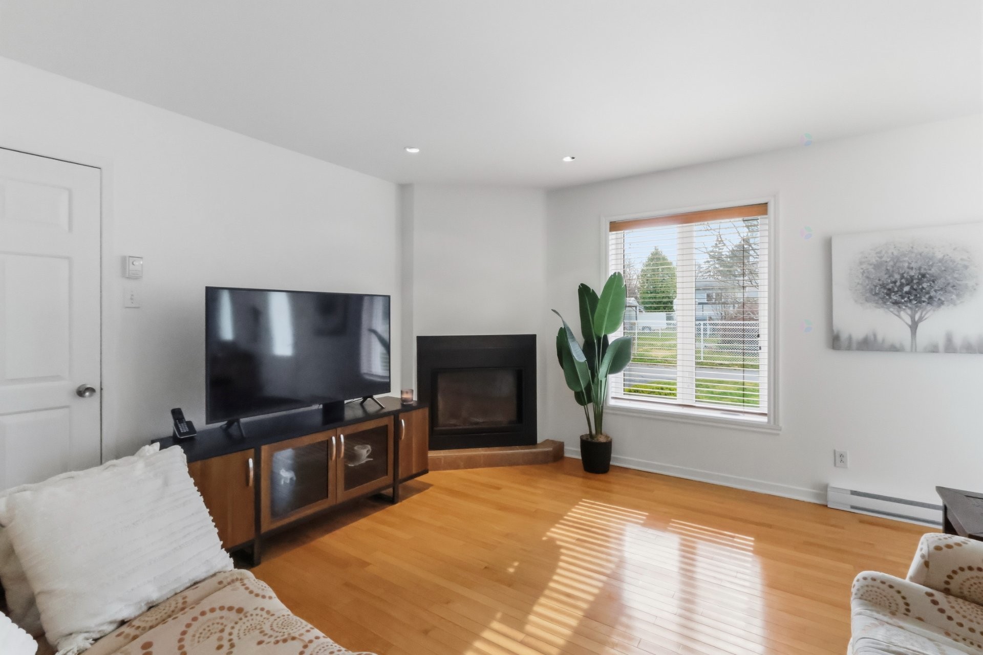 









825


Ch. Rhéaume

,
Saint-Michel,




QC
J0L2J0

