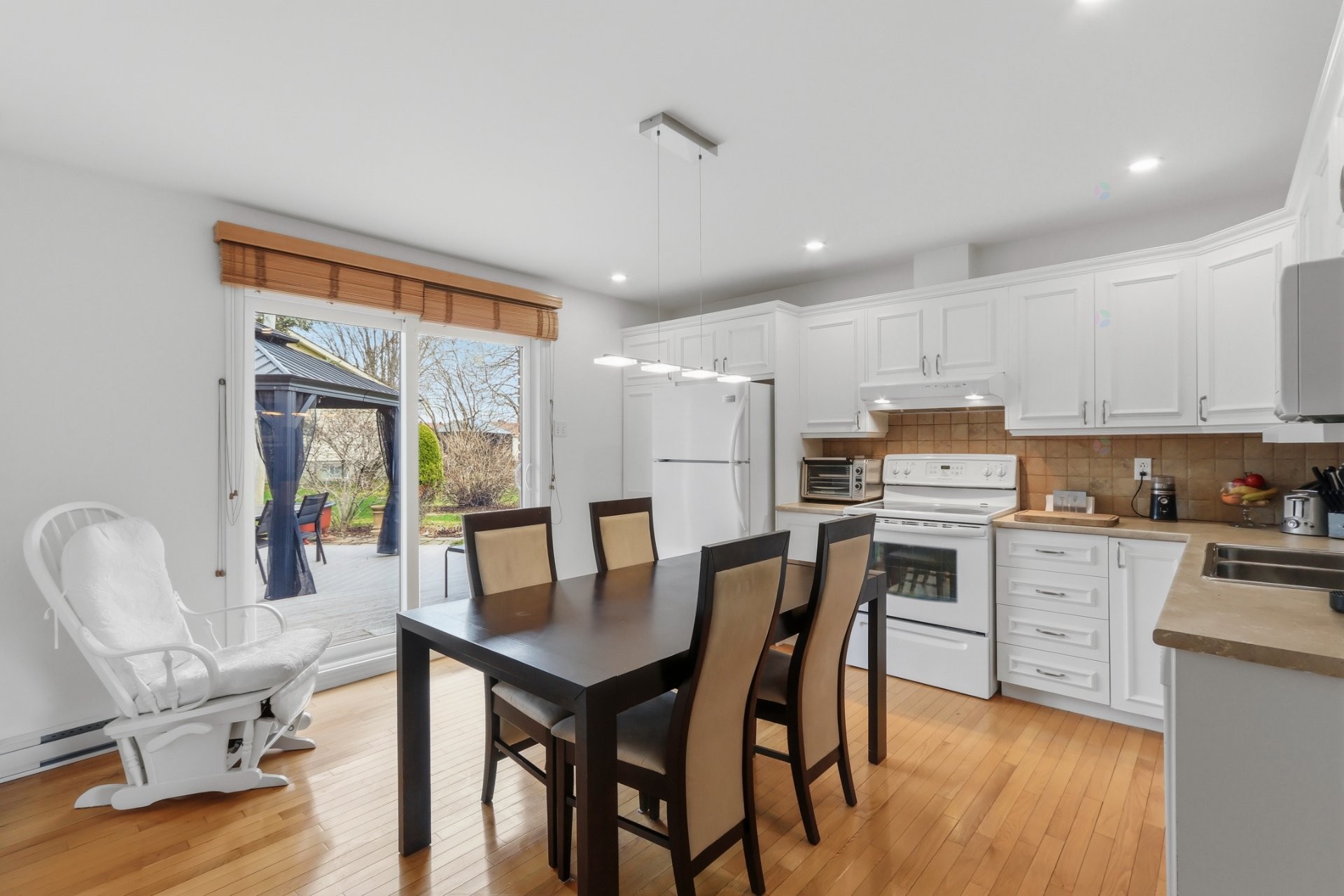 









825


Ch. Rhéaume

,
Saint-Michel,




QC
J0L2J0

