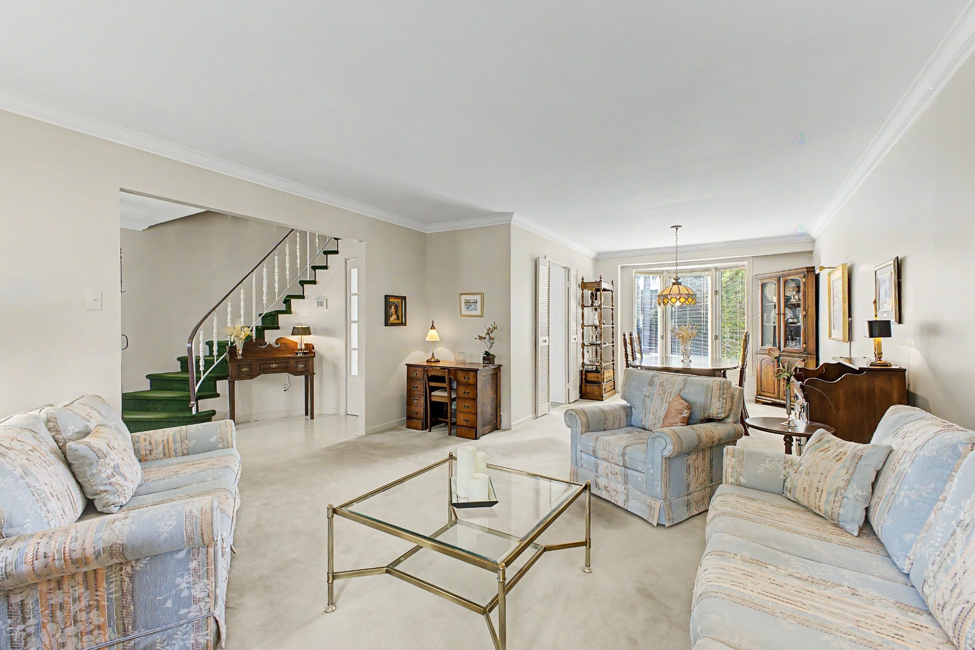 









266


Rue des Vosges

,
Saint-Lambert,




QC
J4S1M2


