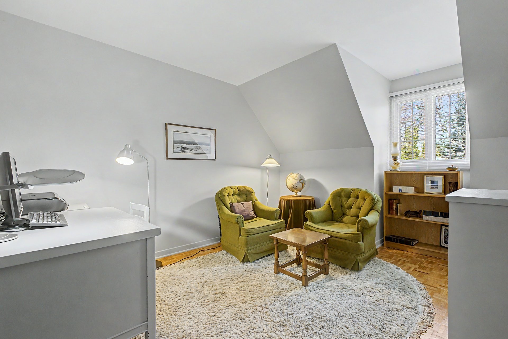 









266


Rue des Vosges

,
Saint-Lambert,




QC
J4S1M2

