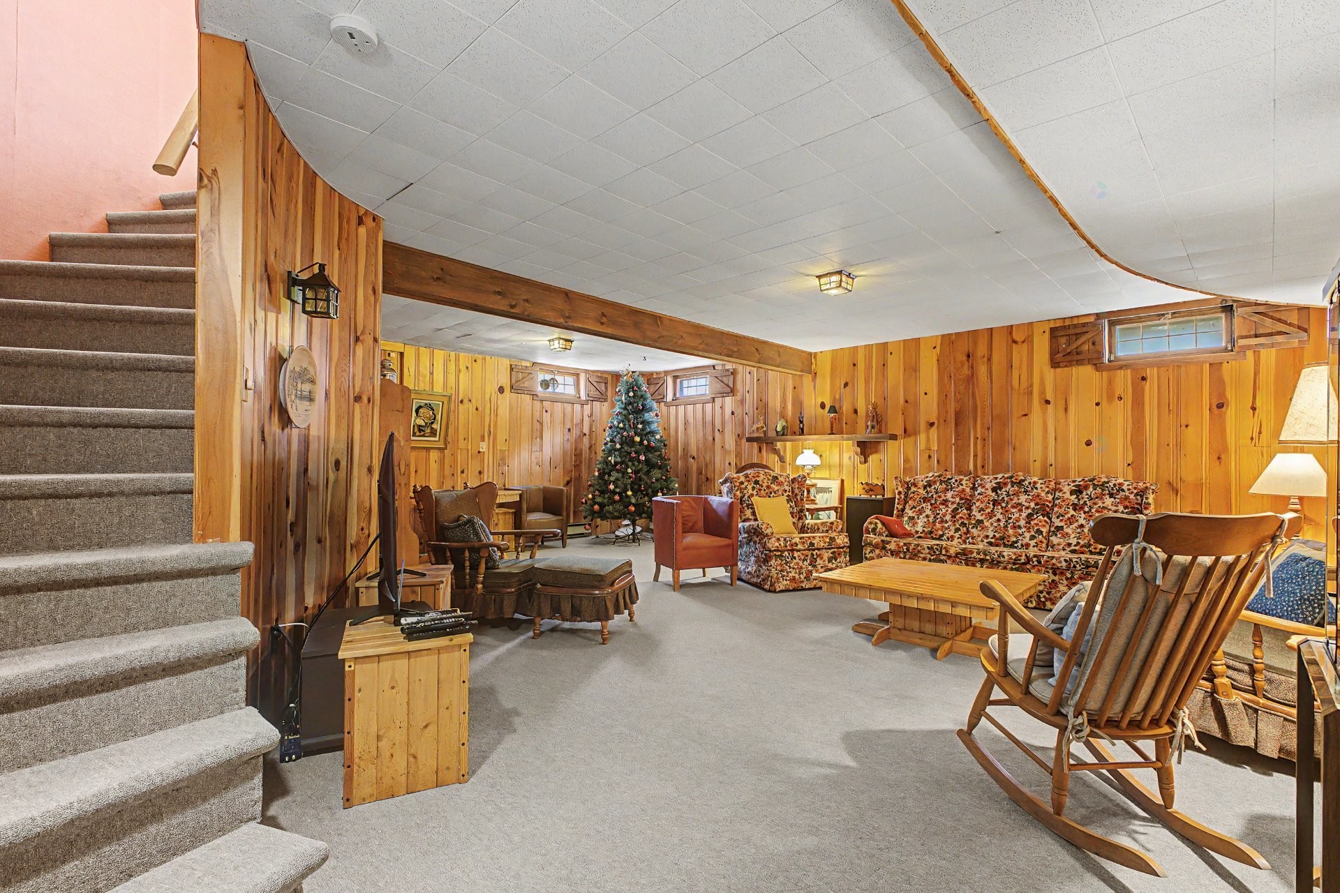 









266


Rue des Vosges

,
Saint-Lambert,




QC
J4S1M2

