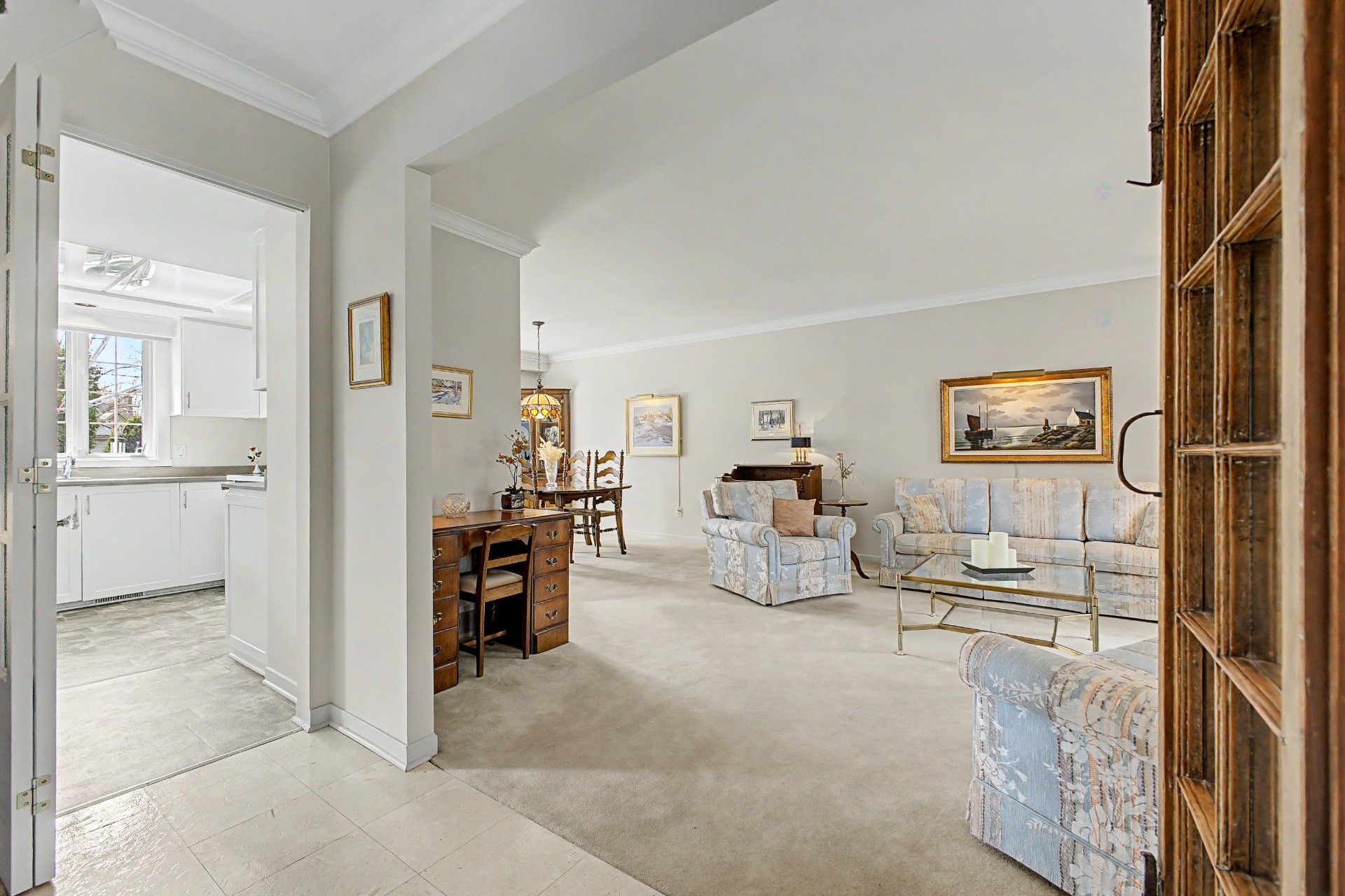 









266


Rue des Vosges

,
Saint-Lambert,




QC
J4S1M2

