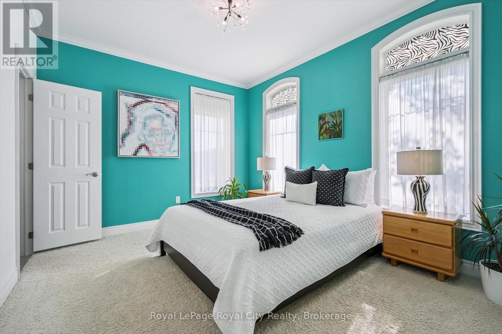 












1 - 39 KAY CRESCENT

,
Guelph (Pineridge/Westminster Woods),




Ontario
N1L0N5

