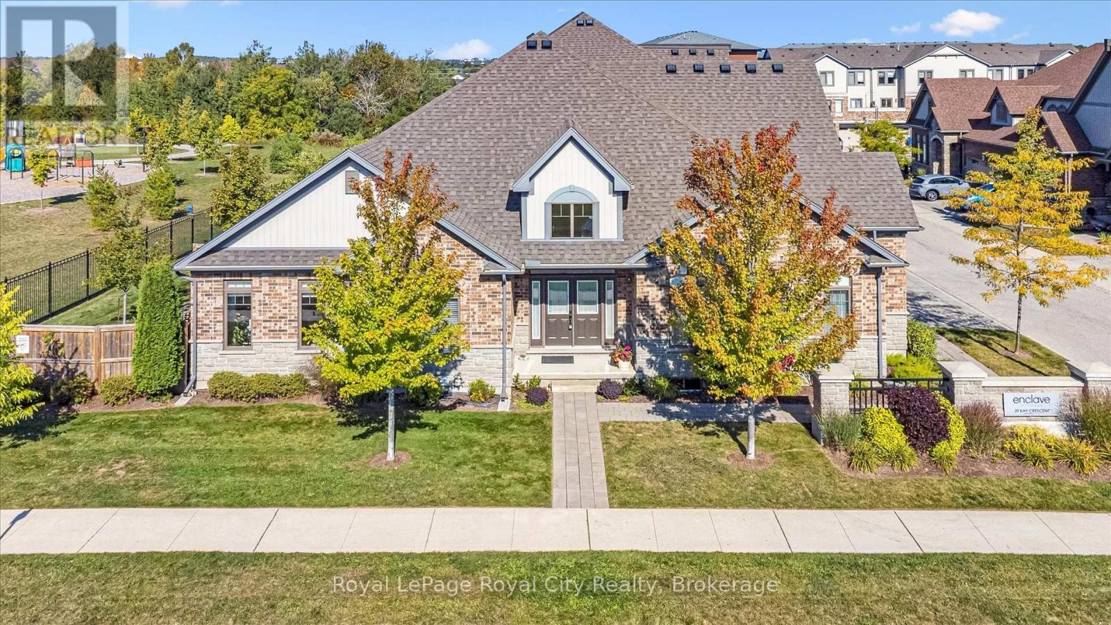 












1 - 39 KAY CRESCENT

,
Guelph (Pineridge/Westminster Woods),




Ontario
N1L0N5

