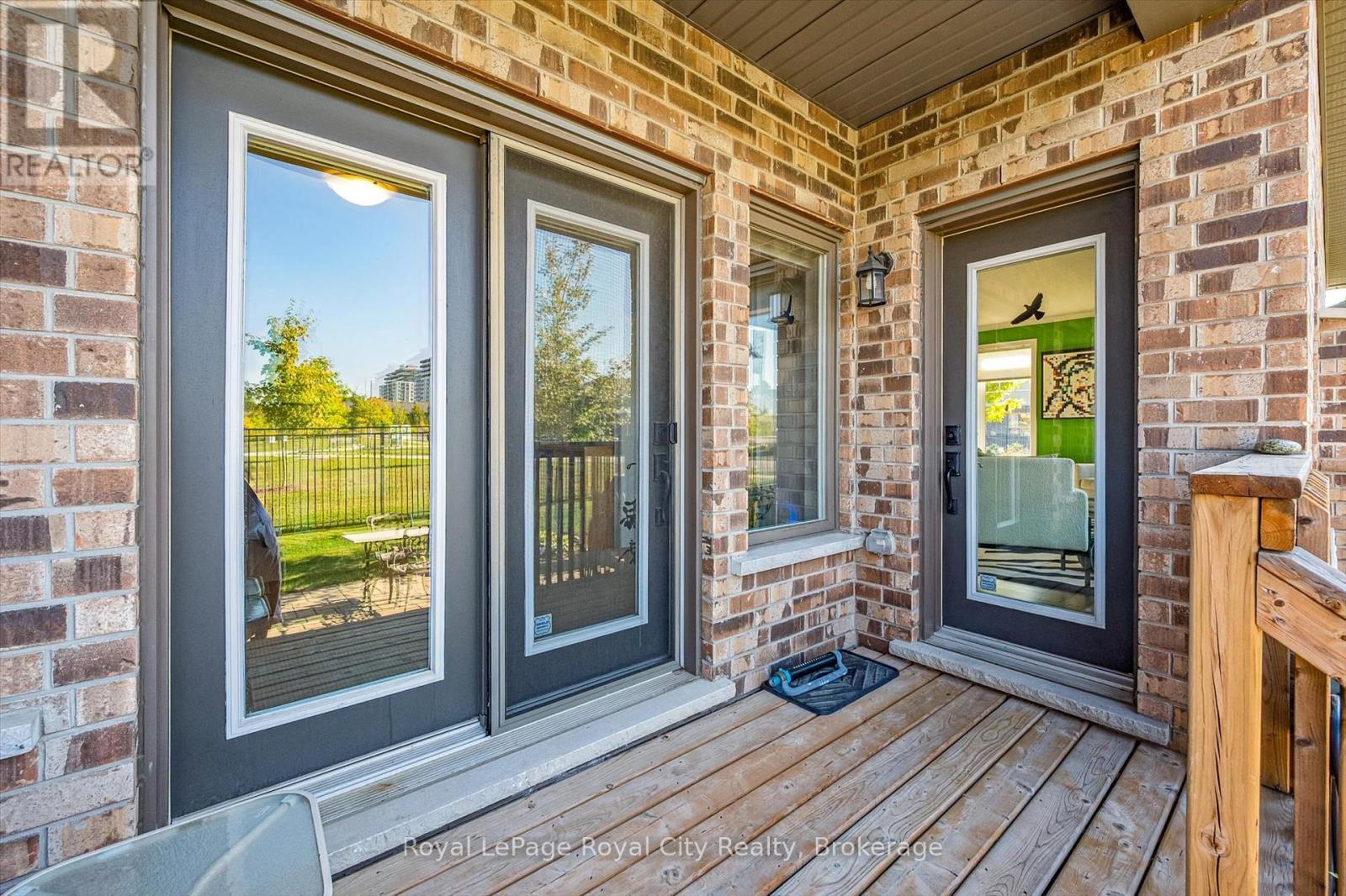 












1 - 39 KAY CRESCENT

,
Guelph (Pineridge/Westminster Woods),




Ontario
N1L0N5

