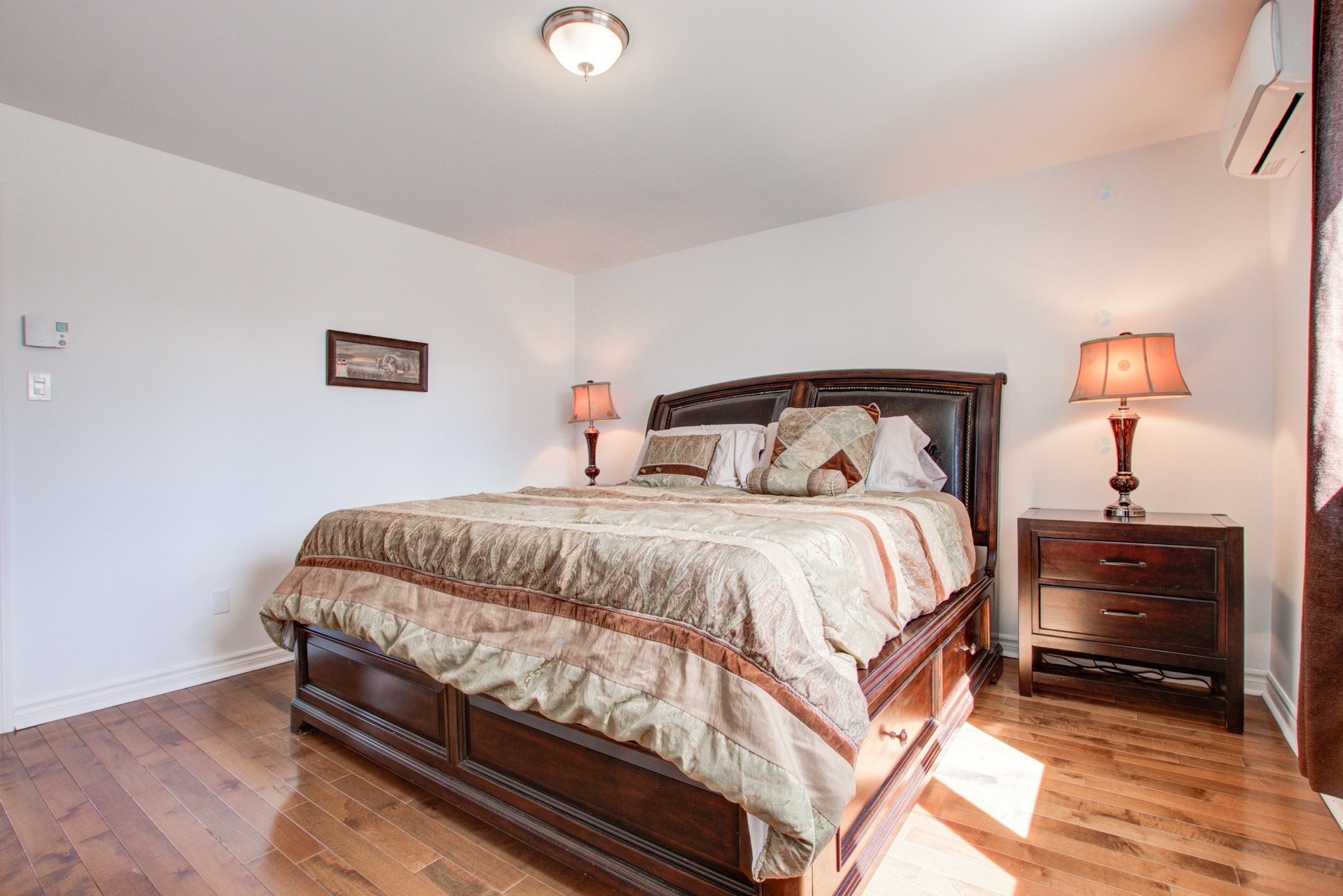 









2974


Rue Blais

,
Longueuil (Le Vieux-Longueuil),




QC
J4M1K6

