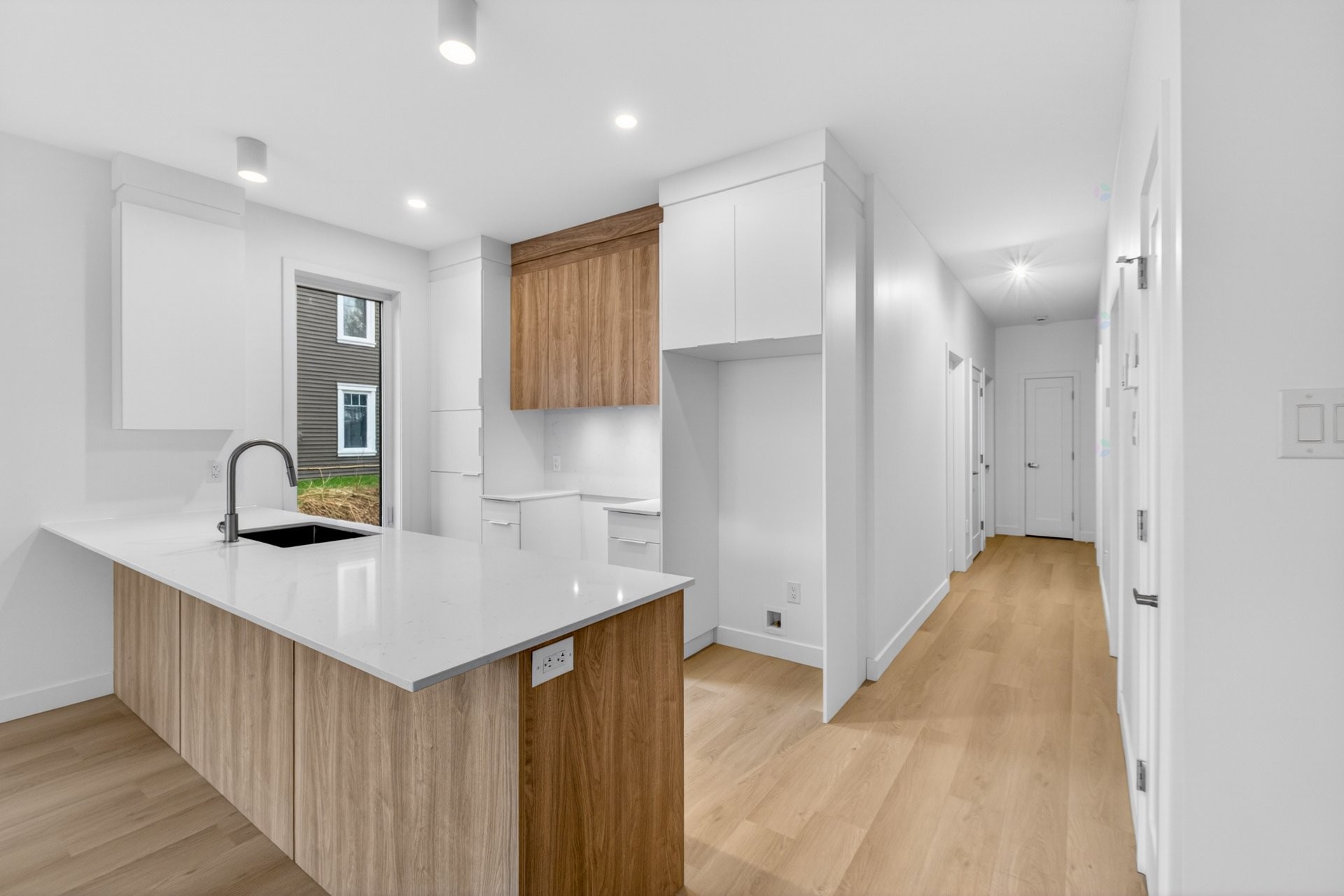 









1156

 - 1162


Rue McCrea

,
Sherbrooke (Les Nations),




QC
J1L0K3

