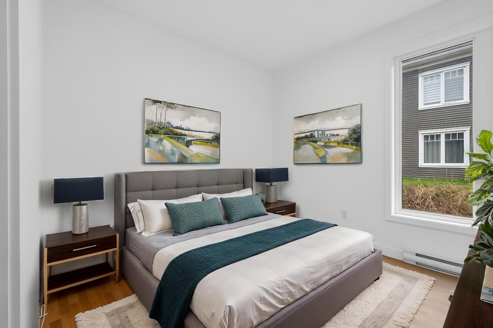 









1156

 - 1162


Rue McCrea

,
Sherbrooke (Les Nations),




QC
J1L0K3


