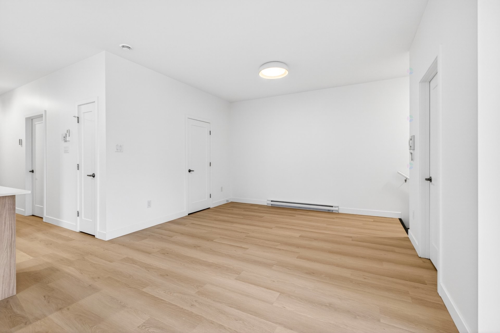 









1156

 - 1162


Rue McCrea

,
Sherbrooke (Les Nations),




QC
J1L0K3

