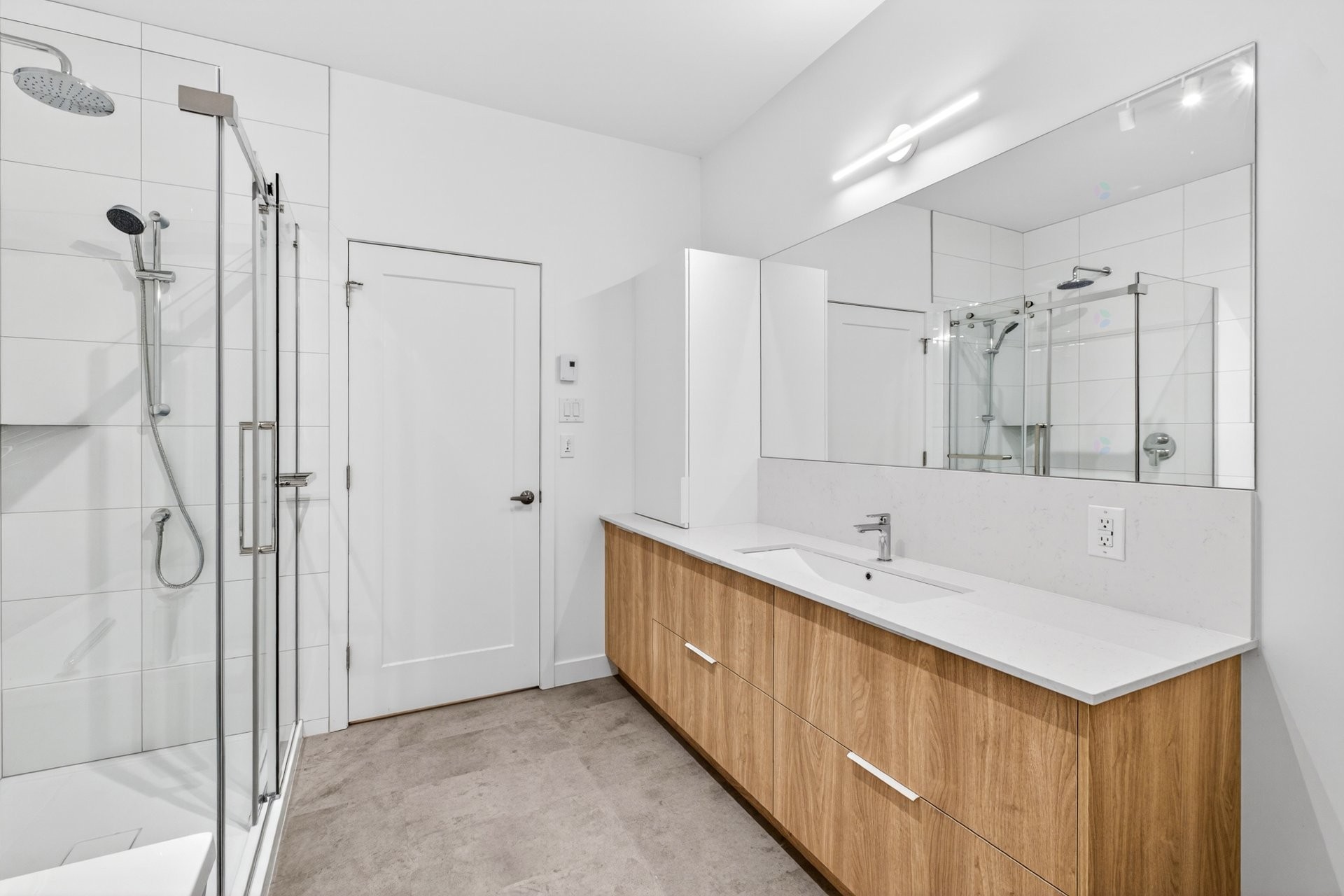 









1176

 - 1182


Rue McCrea

,
Sherbrooke (Les Nations),




QC
J1L2N5

