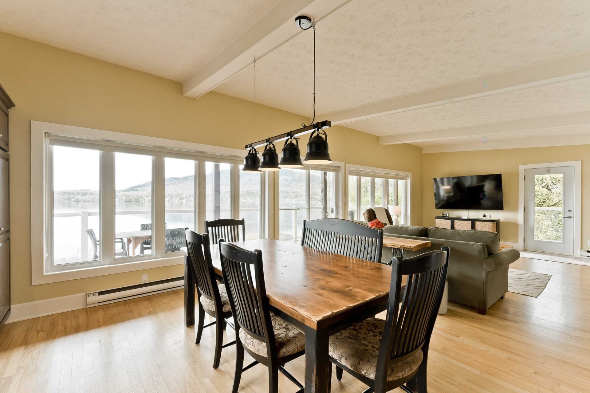 









168


Ch. Allard

,
Coaticook,




QC
J1A2S4

