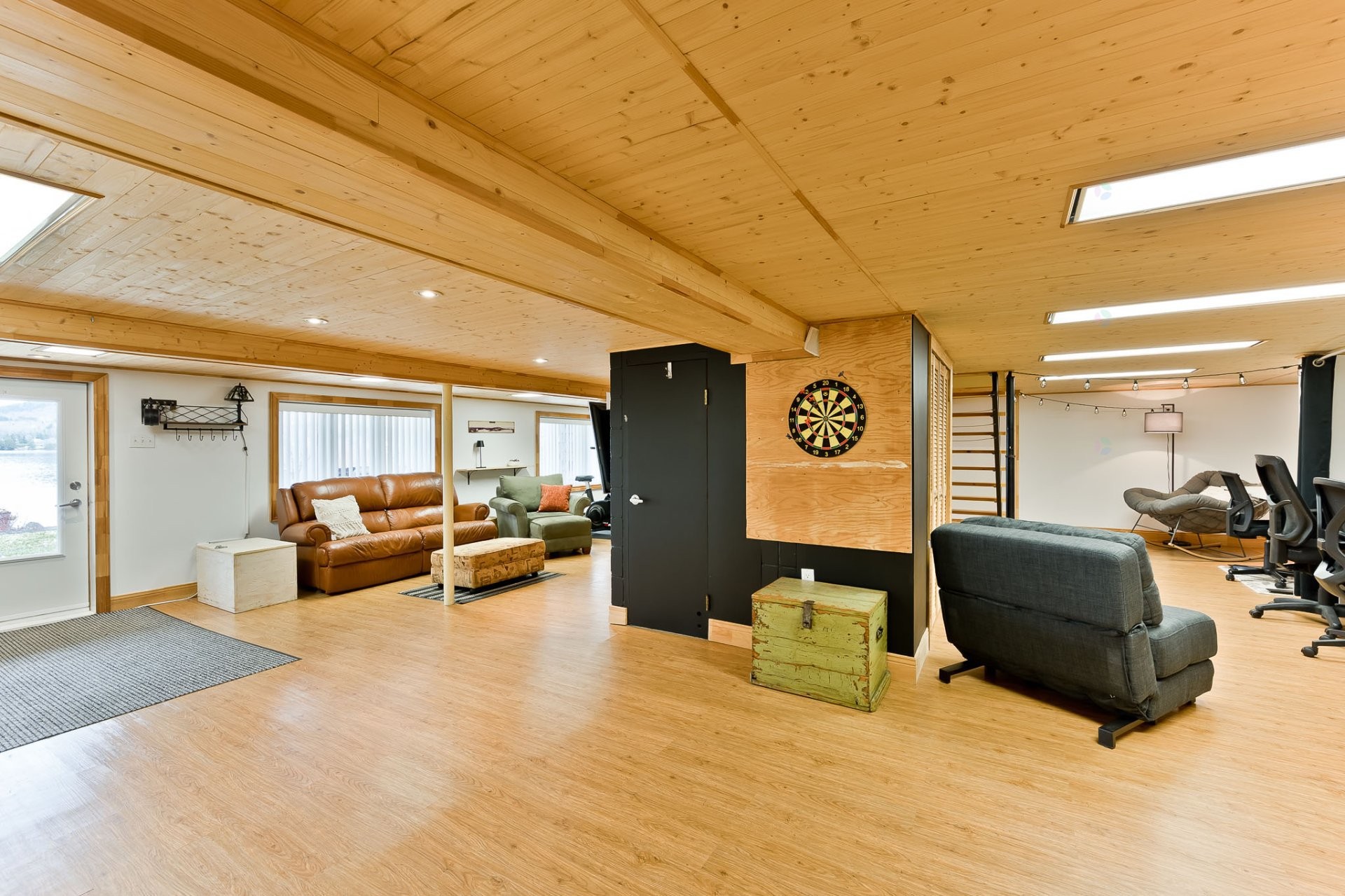 









168


Ch. Allard

,
Coaticook,




QC
J1A2S4

