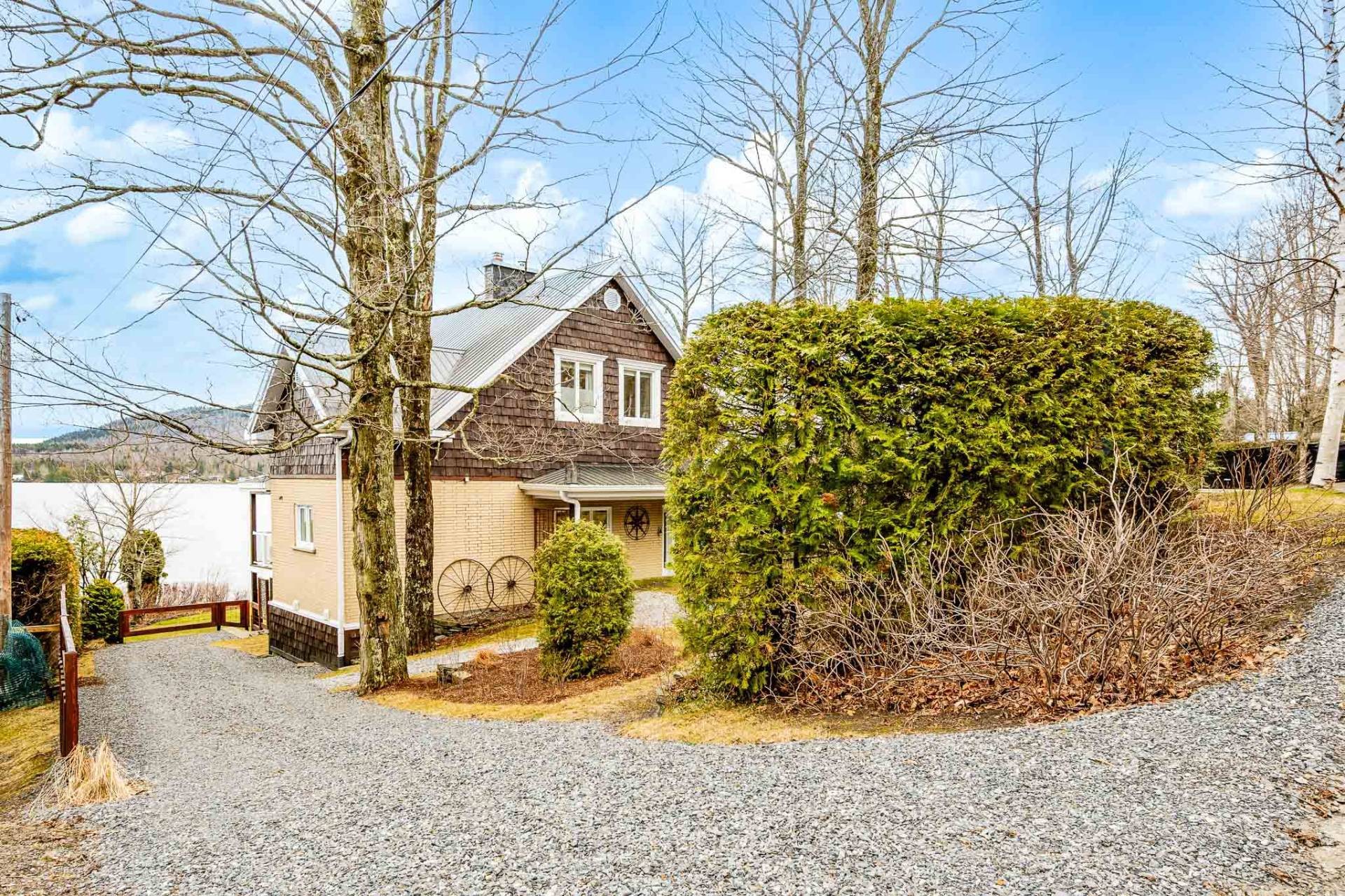 









168


Ch. Allard

,
Coaticook,




QC
J1A2S4

