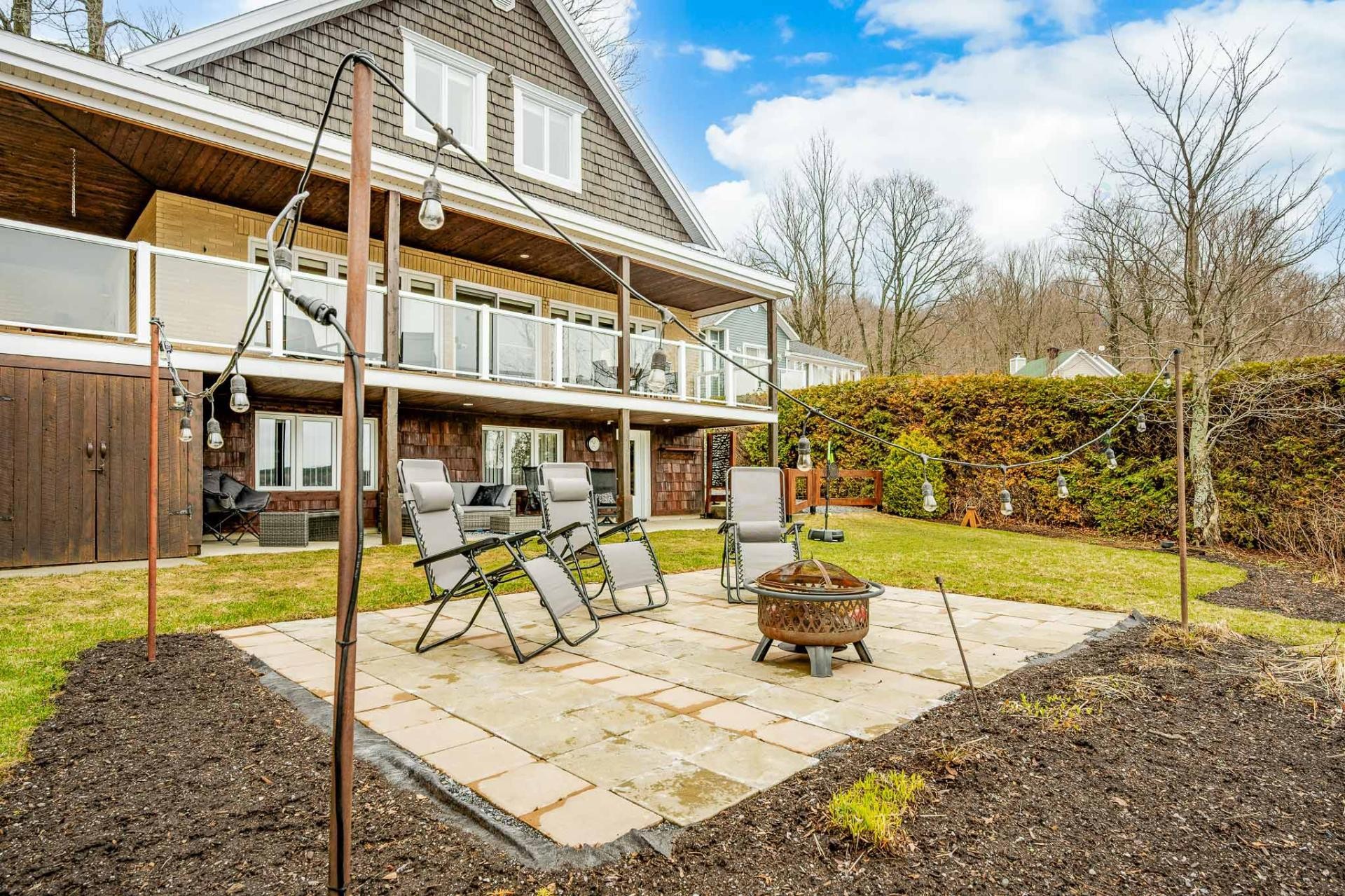 









168


Ch. Allard

,
Coaticook,




QC
J1A2S4

