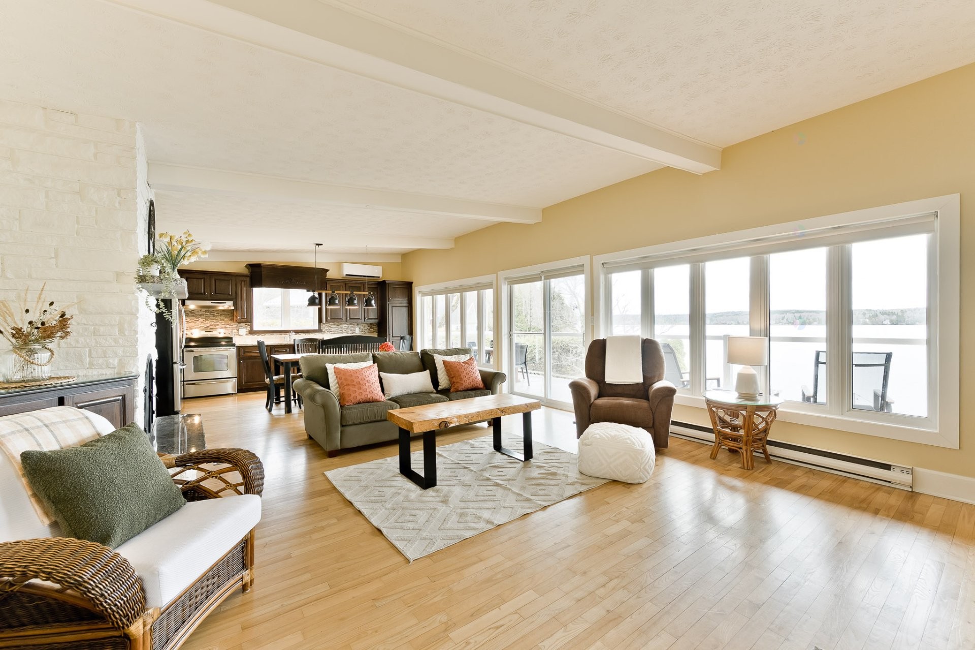 









168


Ch. Allard

,
Coaticook,




QC
J1A2S4

