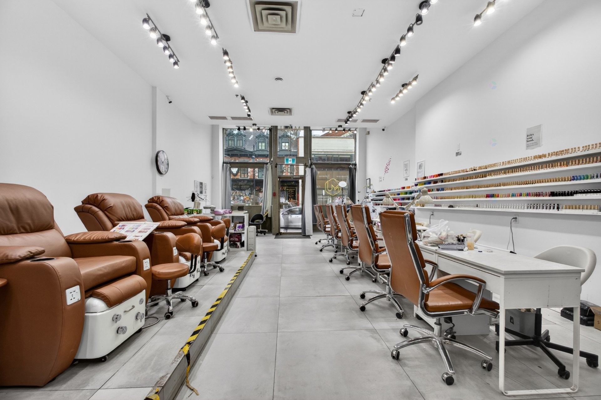 









2008


Boul. St-Laurent

,
Montréal (Ville-Marie),




QC
H2X2T2

