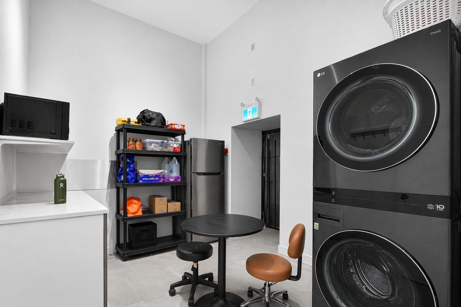 









2008


Boul. St-Laurent

,
Montréal (Ville-Marie),




QC
H2X2T2

