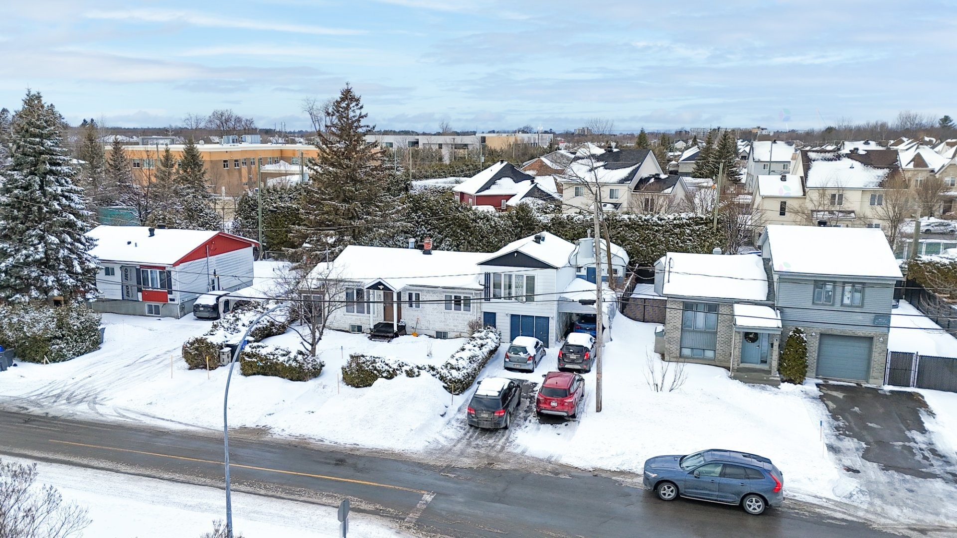 









7


35e Avenue E.

,
Blainville,




QC
J7C1J5

