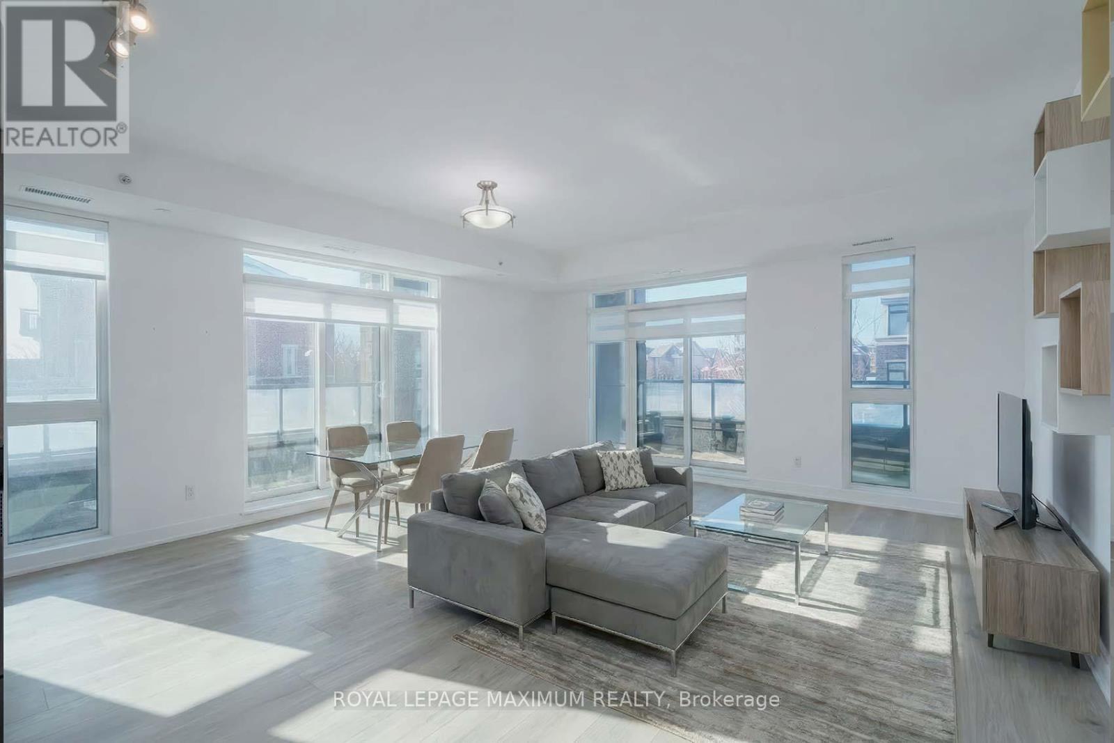 












210 - 1 CLIMO LANE

,
Markham,




Ontario
L6E0V8

