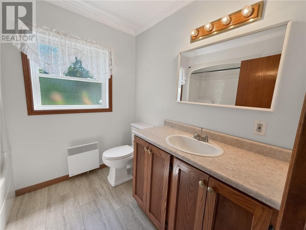 












10965 Highway 540

,
Gore Bay, Manitoulin Island,




Ontario
P0P1H0

