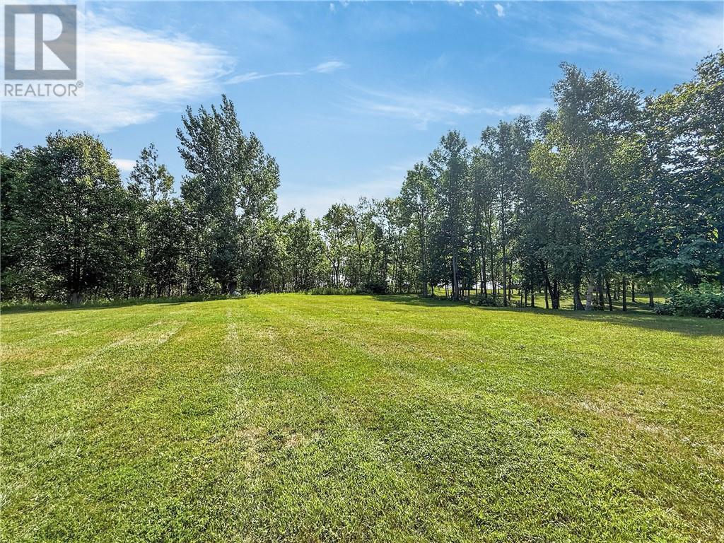 












10965 Highway 540

,
Gore Bay, Manitoulin Island,




Ontario
P0P1H0

