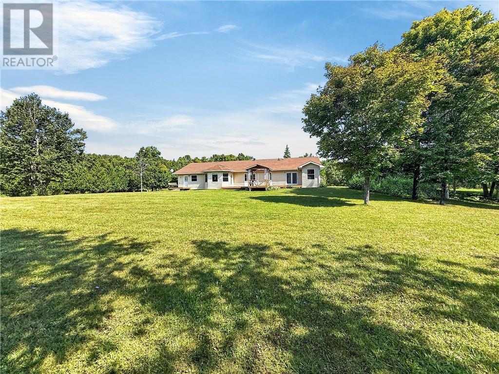 












10965 Highway 540

,
Gore Bay, Manitoulin Island,




Ontario
P0P1H0

