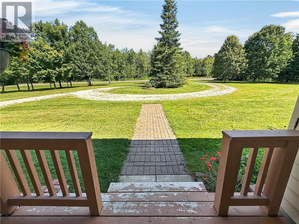 












10965 Highway 540

,
Gore Bay, Manitoulin Island,




Ontario
P0P1H0

