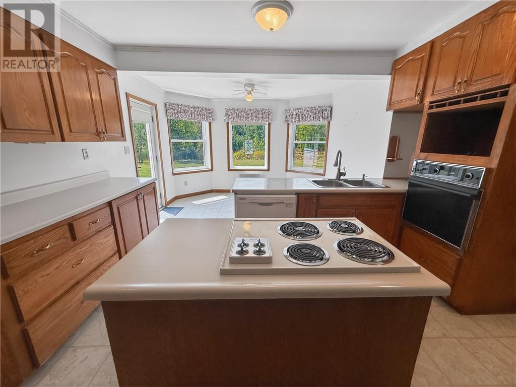 












10965 Highway 540

,
Gore Bay, Manitoulin Island,




Ontario
P0P1H0

