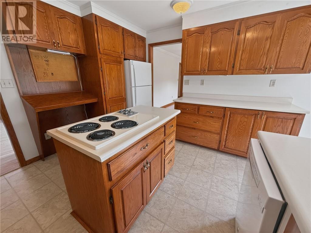 












10965 Highway 540

,
Gore Bay, Manitoulin Island,




Ontario
P0P1H0

