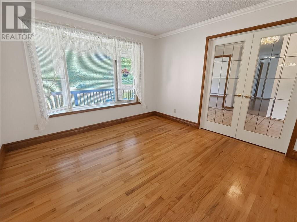 












10965 Highway 540

,
Gore Bay, Manitoulin Island,




Ontario
P0P1H0

