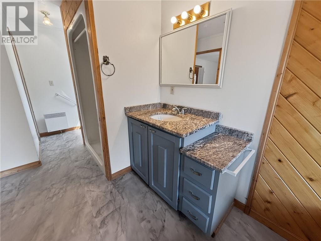 












10965 Highway 540

,
Gore Bay, Manitoulin Island,




Ontario
P0P1H0

