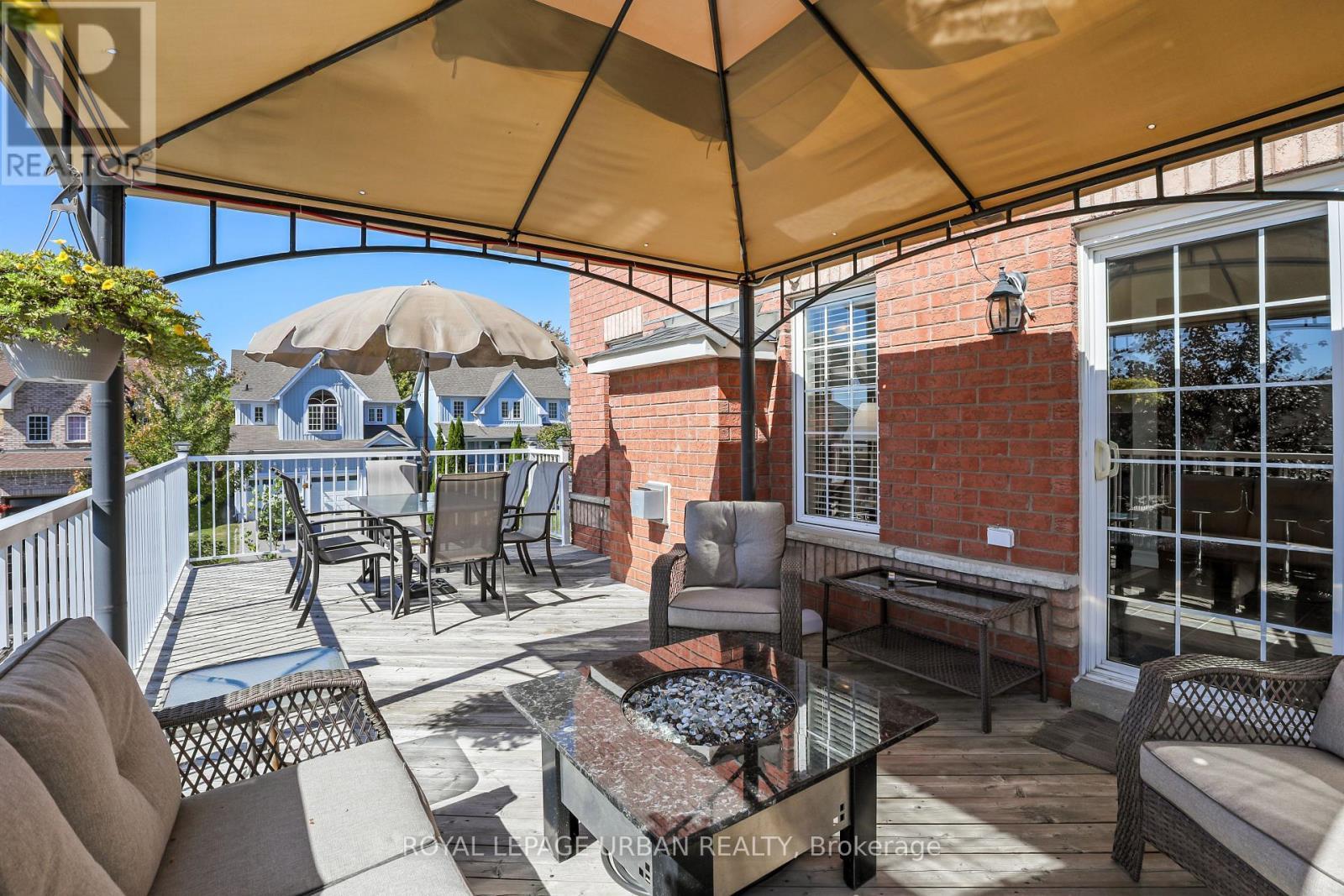 












1081 KESWICK COURT

,
Oshawa,




Ontario
L1K2V2

