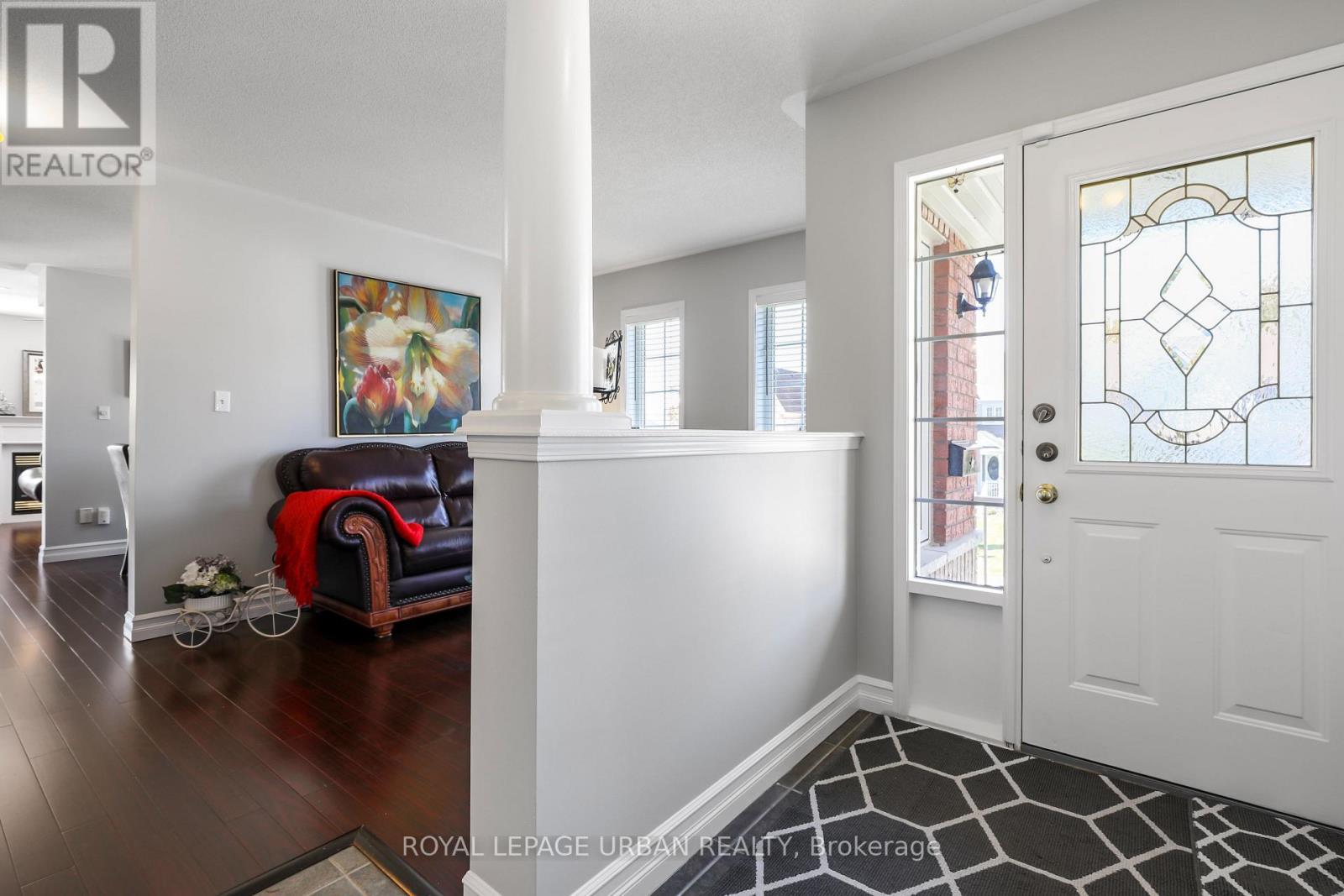 












1081 KESWICK COURT

,
Oshawa,




Ontario
L1K2V2

