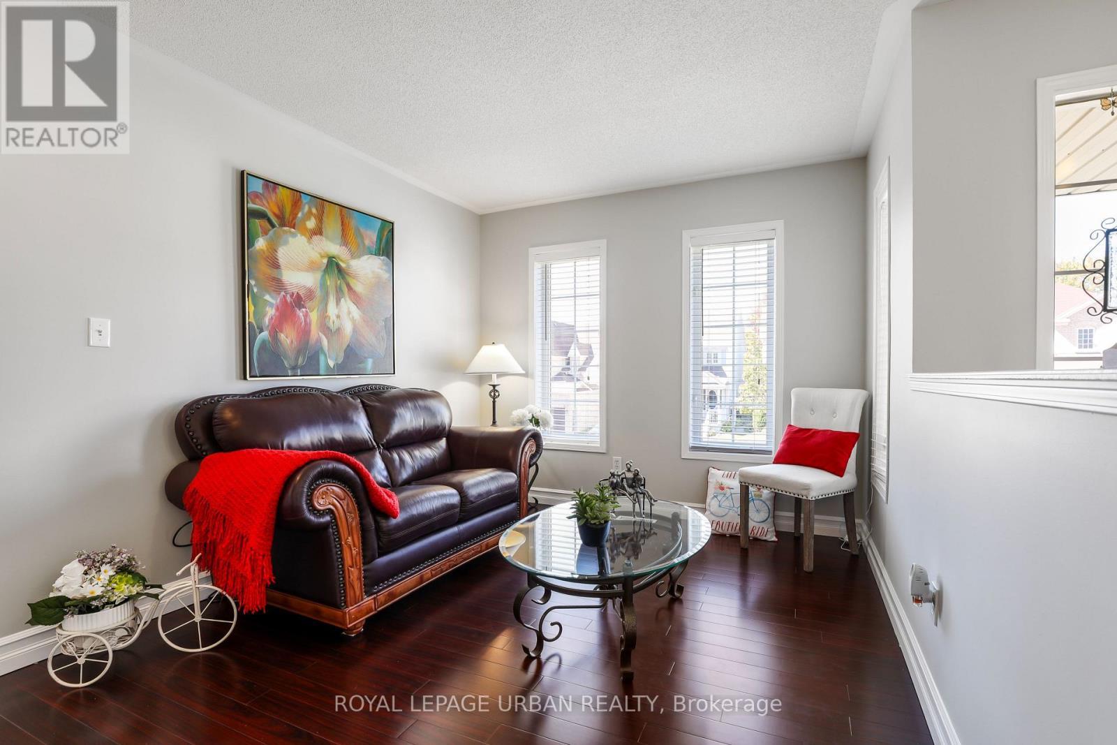 












1081 KESWICK COURT

,
Oshawa,




Ontario
L1K2V2


