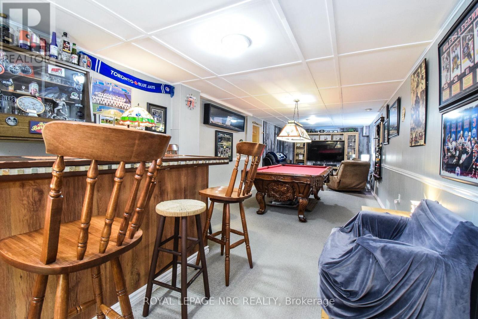 












11 GROSVENOR STREET

,
St. Catharines (Bunting/Linwell),




Ontario
L2M3E9


