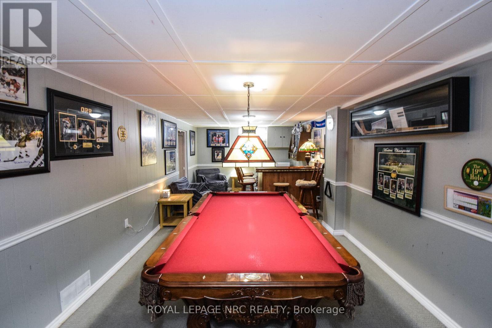 












11 GROSVENOR STREET

,
St. Catharines (Bunting/Linwell),




Ontario
L2M3E9

