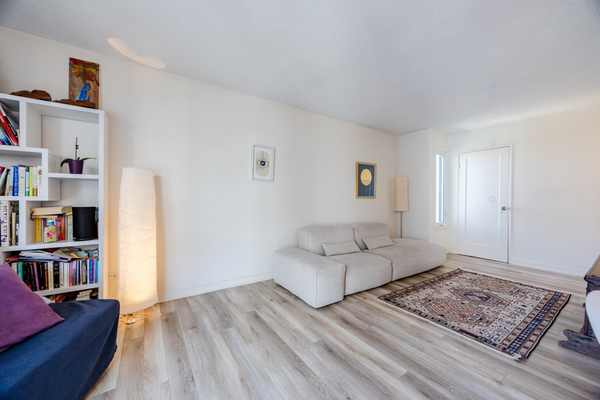









3470


Rue Simpson

, 902,
Montréal (Ville-Marie),




QC
H3G2J5

